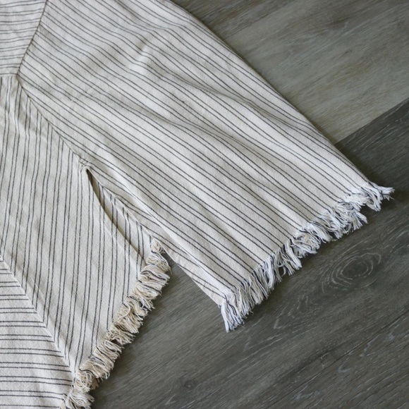 Asymmetric striped fringe midi length skirt - Picture 5 of 8